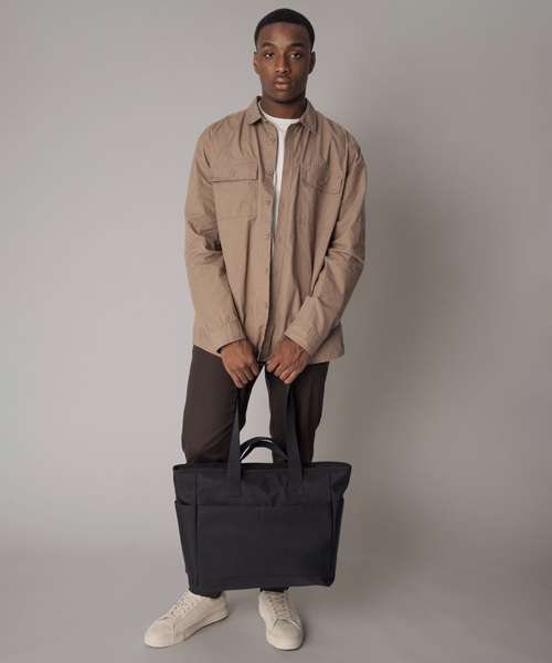 Simplicity tote