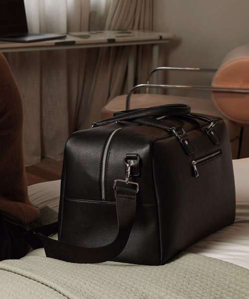 Tailored luxe PU weekender